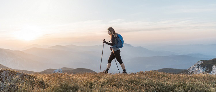 Top 10 Fast and Light Hiking Essentials