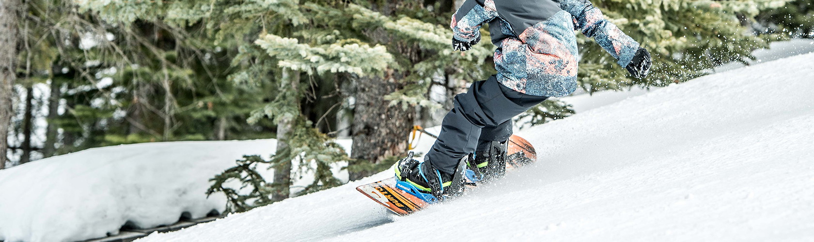 Kid snowboarding 